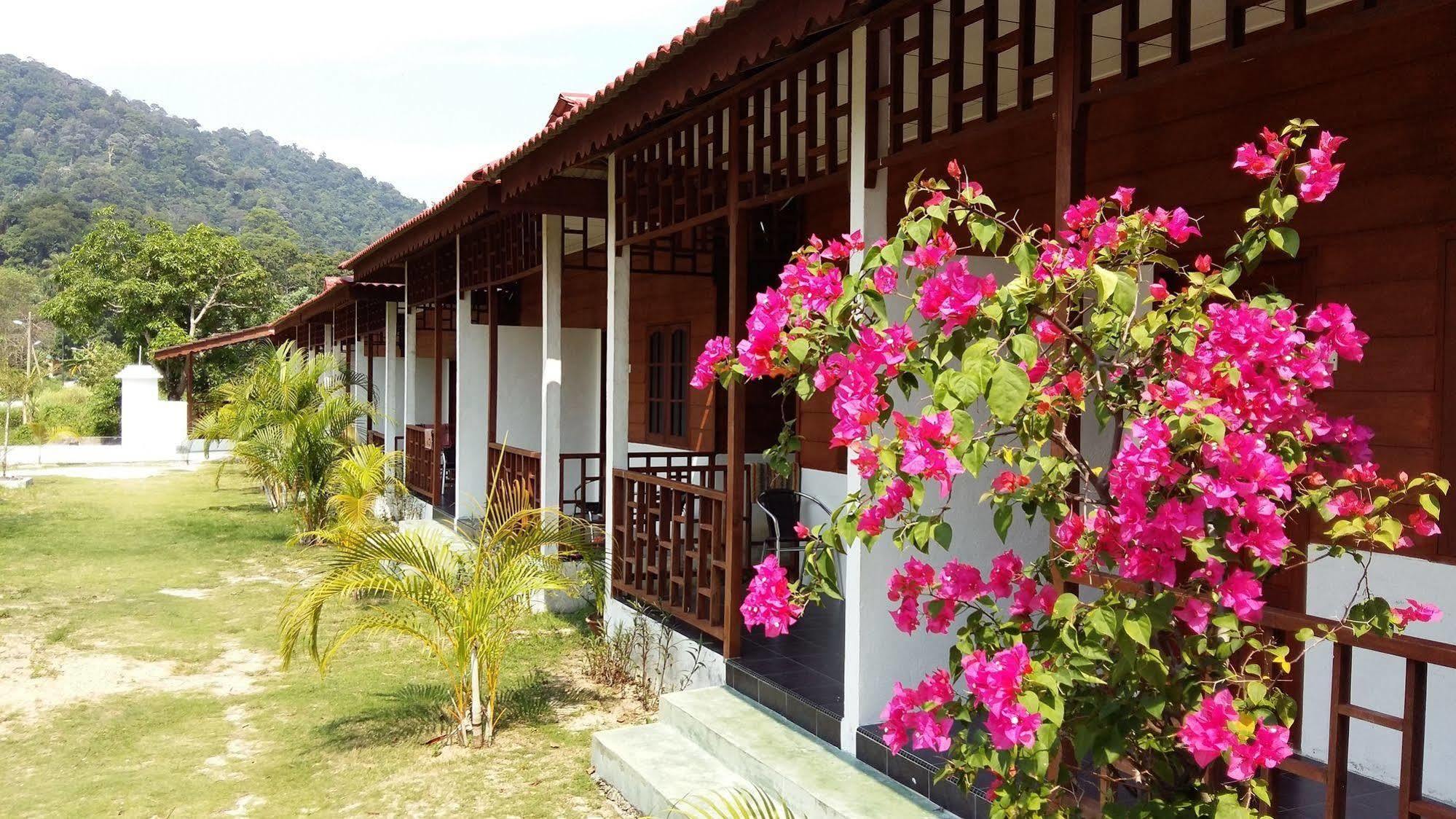 Pangkor Waterfall Beach Resort Kampung Teluk Nipah Εξωτερικό φωτογραφία